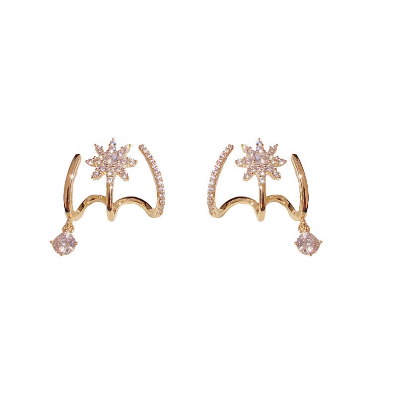 Sparkling Claw Earrings